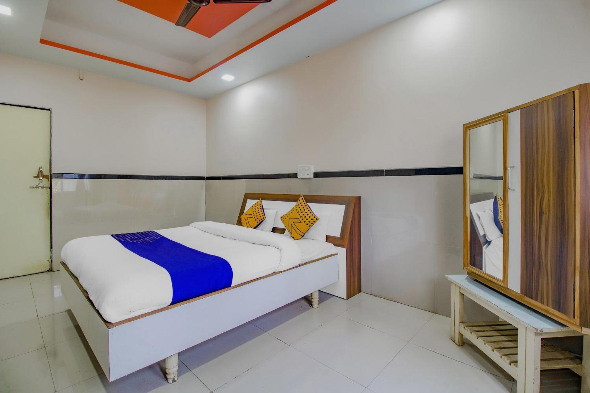 Hotel Spot On Indirasagar Executive Kolhapur Zewnętrze zdjęcie